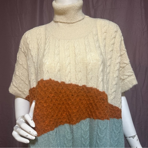 Anamá Turtleneck Colorblock Mixed-Knit Poncho Sweater Ivory Size L - Picture 3 of 12
